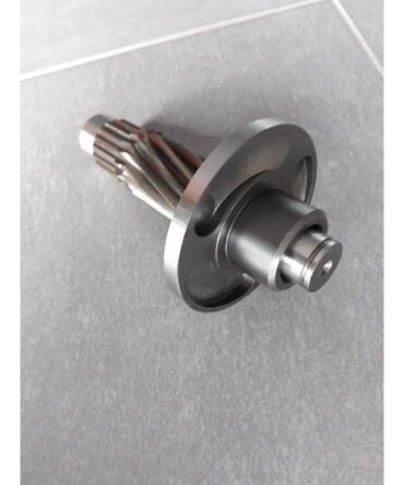 Wałek ze sprzęgłem zapadkowym Kemper 345 (prawy mały rotor)